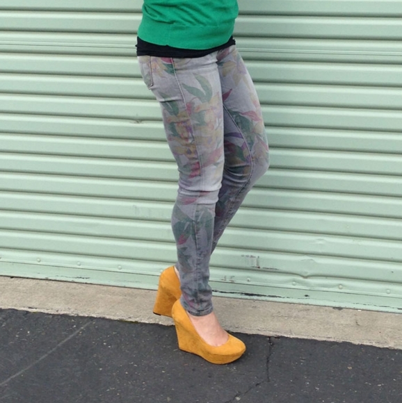 Level 99 Janice Ultra Skinny in Moon size 26 - Picture 4 of 7